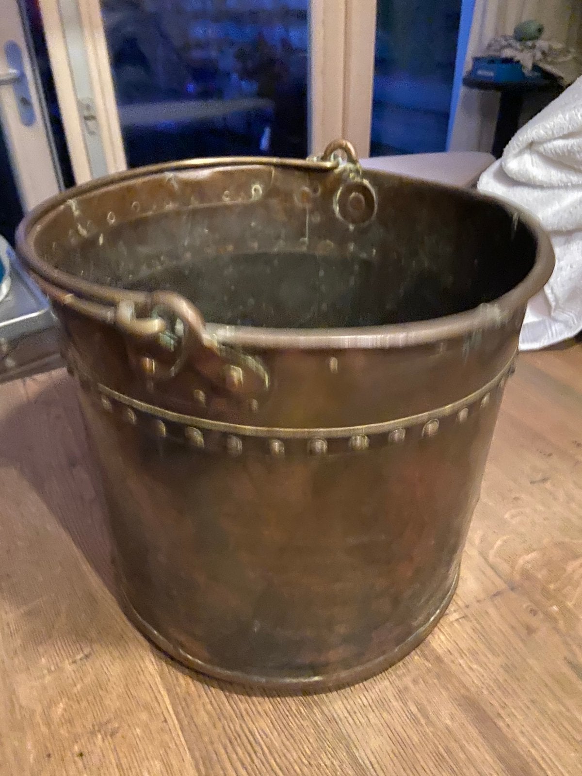 Antieke koperen houtemmer / wateremmer handgemaakt, Ophalen