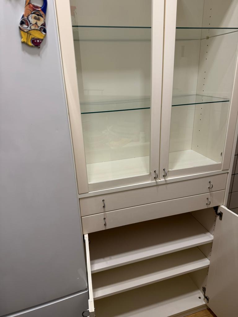 Handige gebruikte keukenkast, buffetkast of vitrinekast, Huis en Inrichting, Zo goed als nieuw, Met lade(s), 150 tot 200 cm, 25 tot 50 cm
