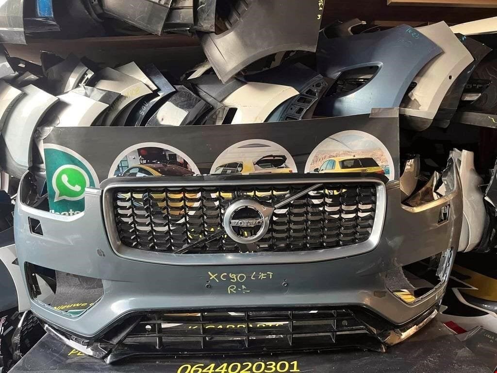 Bumper VOLVO XC90 R-DESIGN PDC KLS FACELIFT VOORBUMPER, Gebruikt, Gunnar Engellaus vag 8
405 31  Gothenburg, SE, Voor, Info@volvocars.com