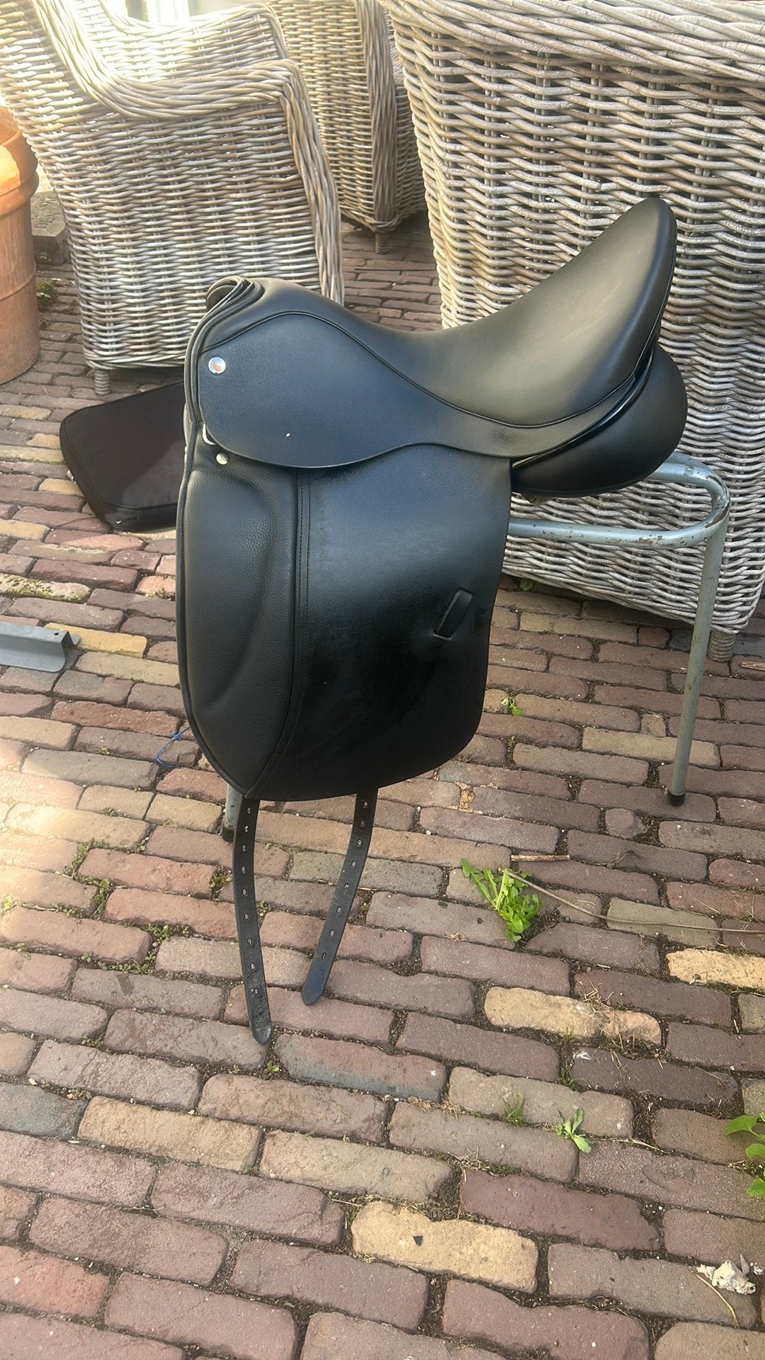 Dressuurzadel nieuw! ESTA / Ideal, Dieren en Toebehoren, L (17.5 inch), Dressuur, Overige merken, Diepe zit