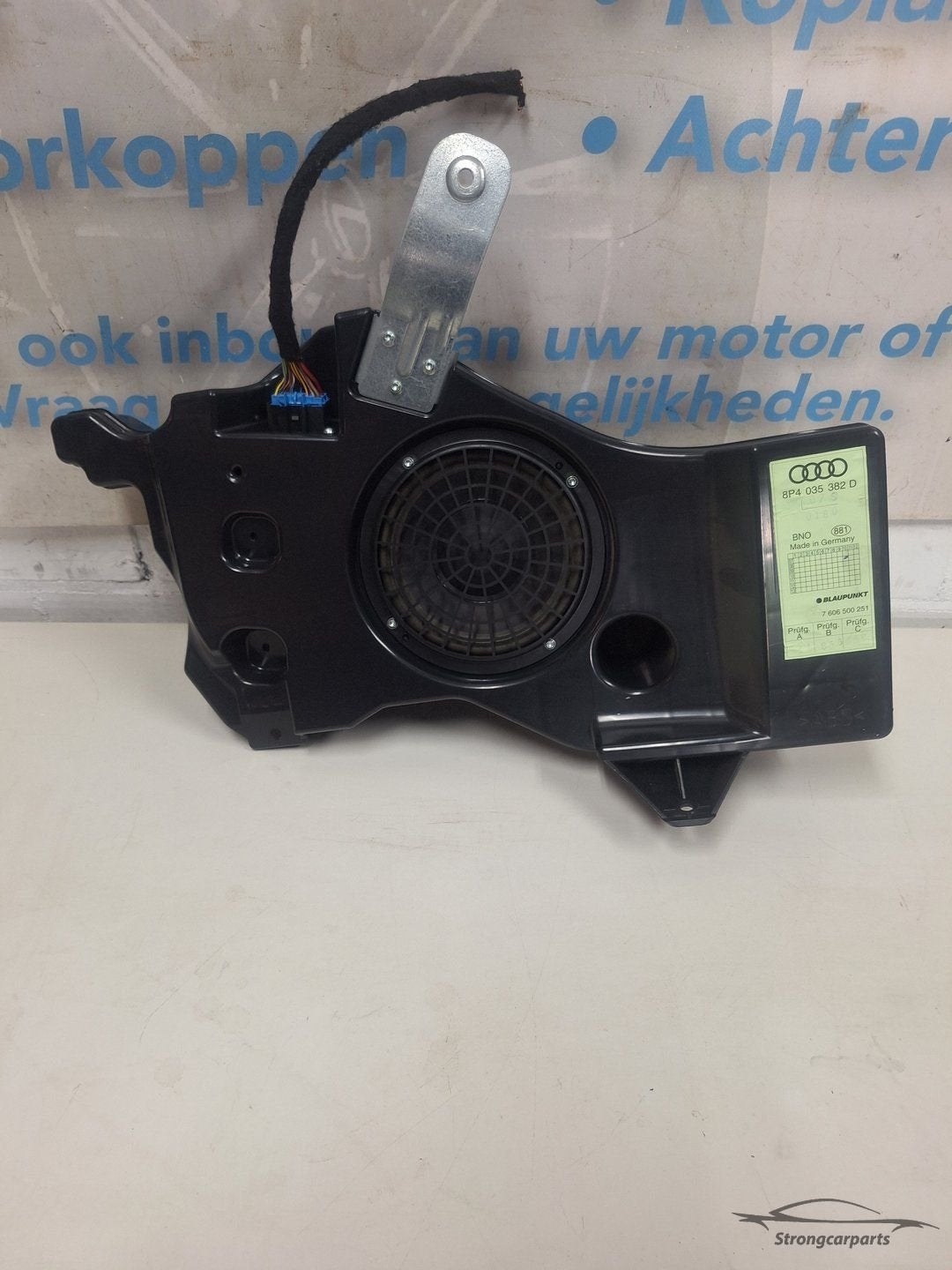 Subwoofer Audi A3 8P Blaupunkt 8P4035382D in goede staat., Ophalen of Verzenden, -, -, -