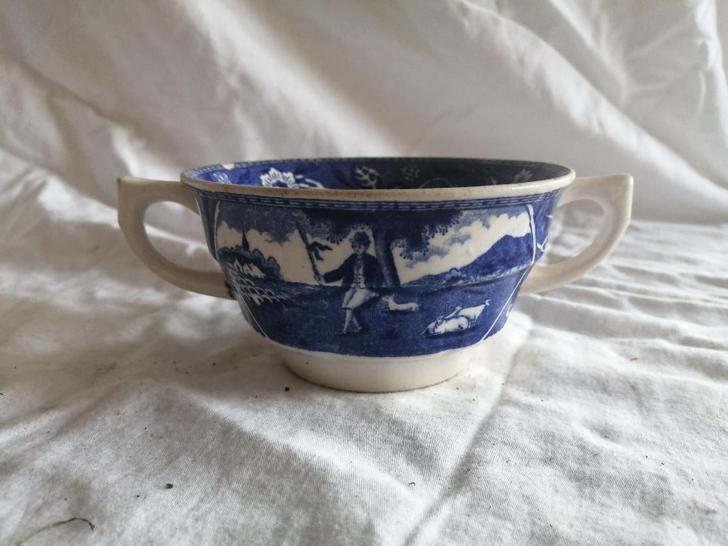 tea drinker maestricht kom met ooren, Antiek en Kunst, Antiek | Servies los, Ophalen of Verzenden