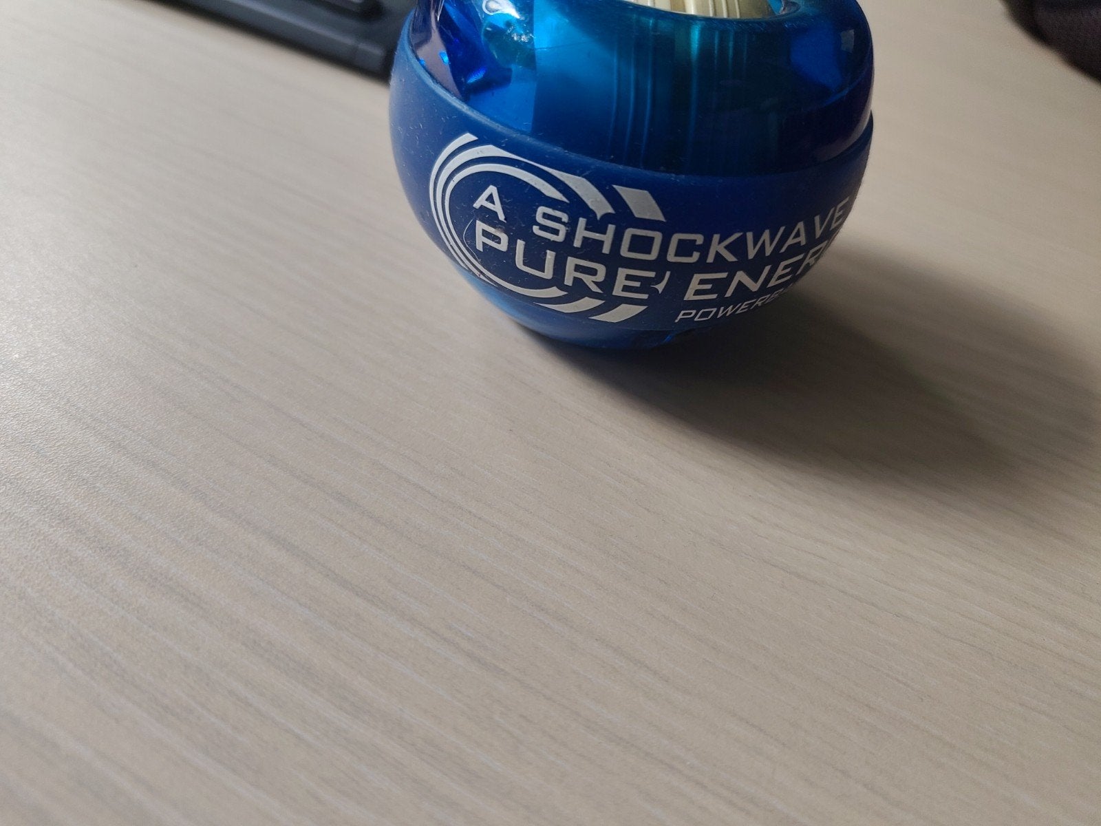 Shockwave Pure Energy Powerball polstrainer, Ophalen