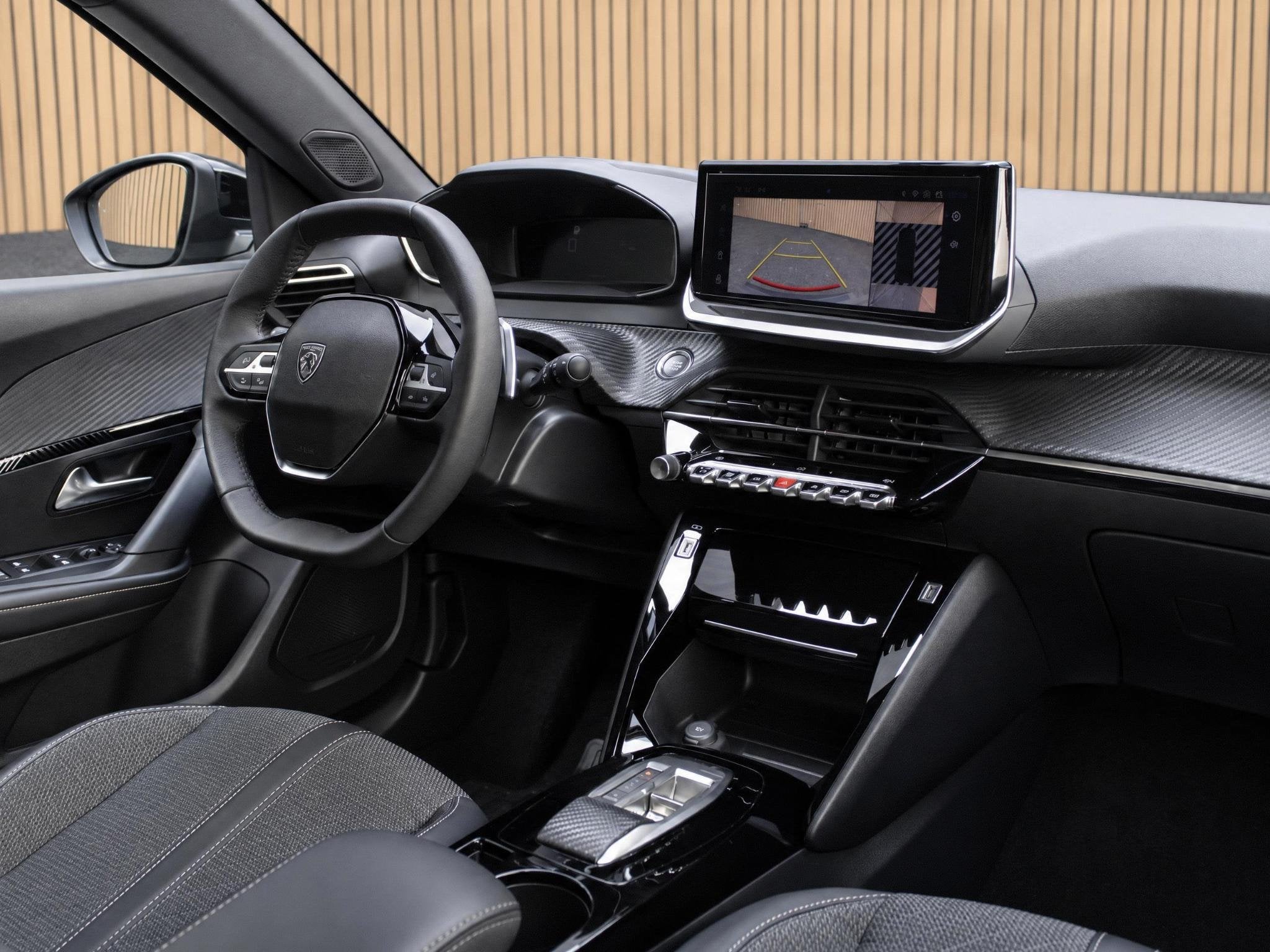 Peugeot 2008 1.2 Hybrid 145 Allure VOORRAAD KORTING, Auto's, Automatische klimaatregeling, Euro 6, 1199 cc, Leder en Stof