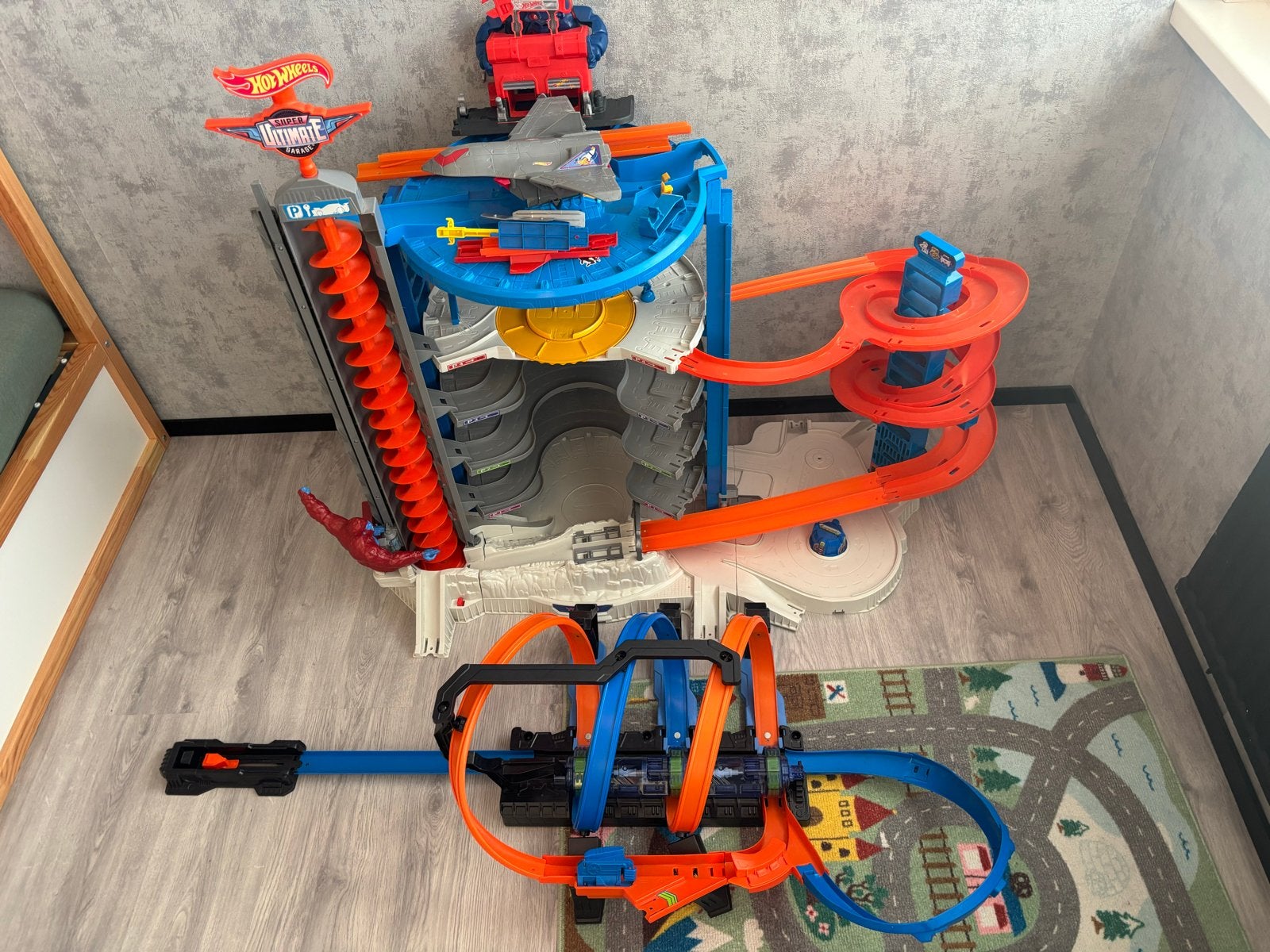 Hot Wheels Super Ultimate Garage met extra baan, Ophalen, Gebruikt