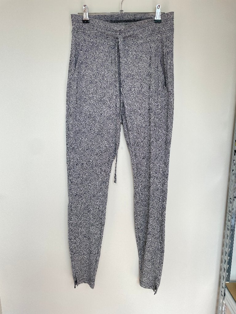 Studio Anneloes travelstof broek maat S high waist zwart wit, Studio Anneloes, Zwart, Ophalen of Verzenden, Zo goed als nieuw