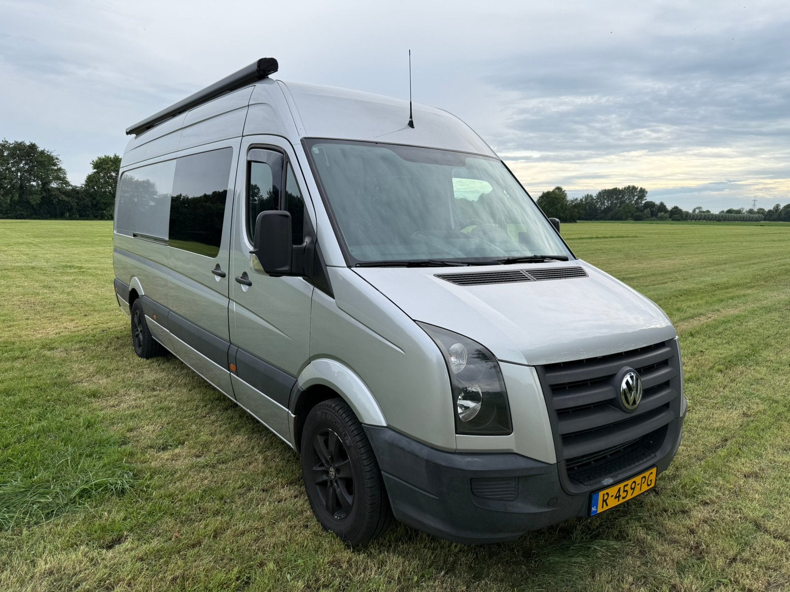 Volkswagen Crafter Camper L3H2 5-persoons, Automaat, Zwart, Origineel Nederlands, Diesel