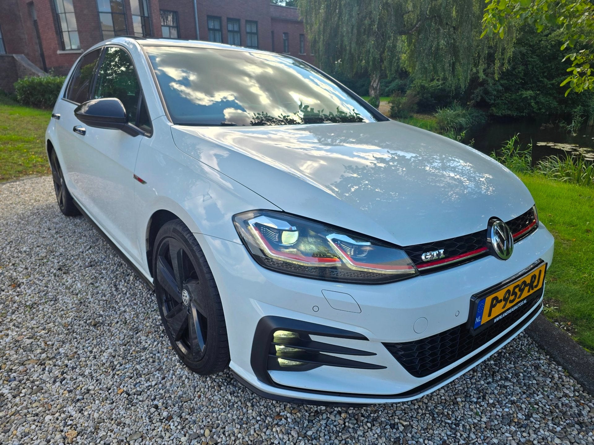 Volkswagen Golf 2.0 TSI GTI Performance Automaat Schuifdak X, Gebruikt, Euro 6, 4 cilinders, Wit
