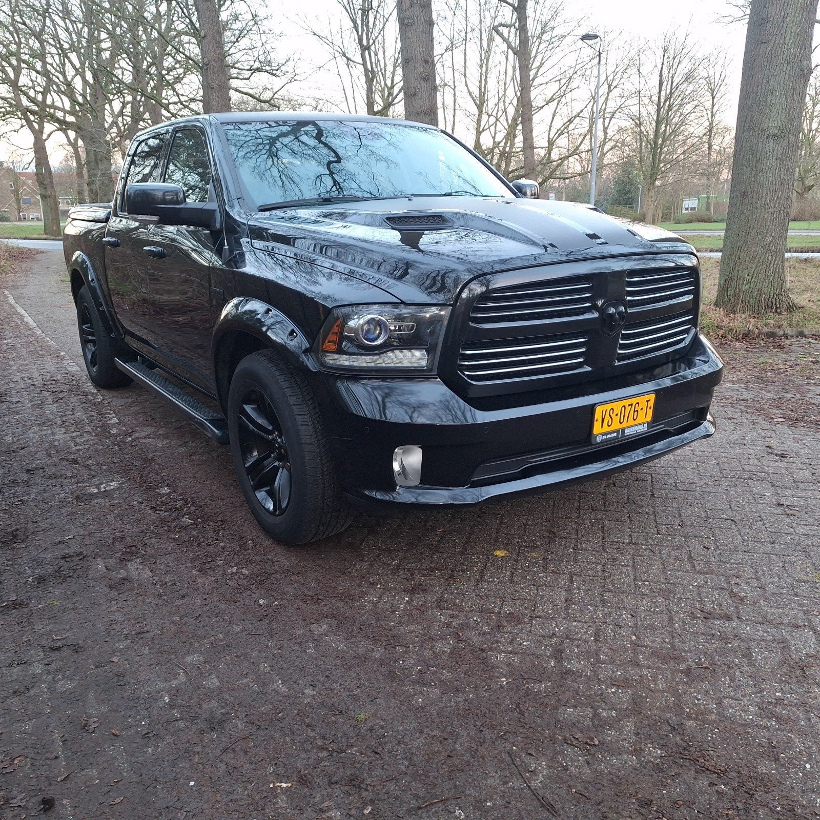 Dodge Ram 1500 Black OPS Sport, Auto's, Dodge, Particulier, 4x4, ABS, Achteruitrijcamera, Adaptieve lichten, Airbags, Airconditioning