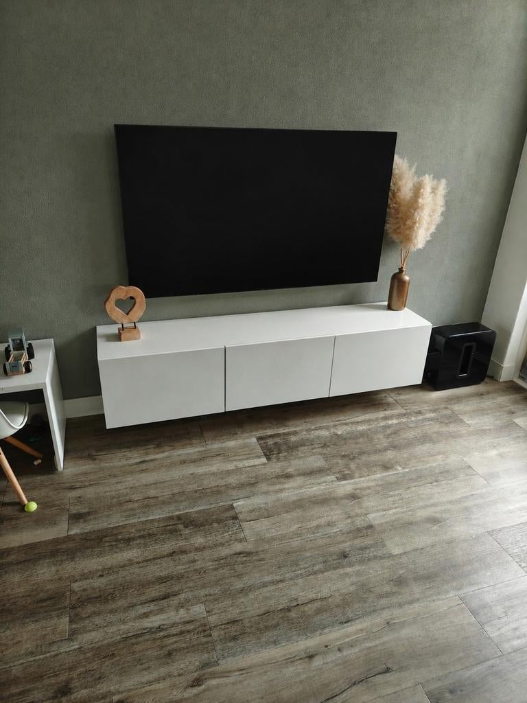 Ikea Besta tv meubel met soft close deurtjes, Ophalen, Overige materialen, 150 tot 200 cm, Zo goed als nieuw