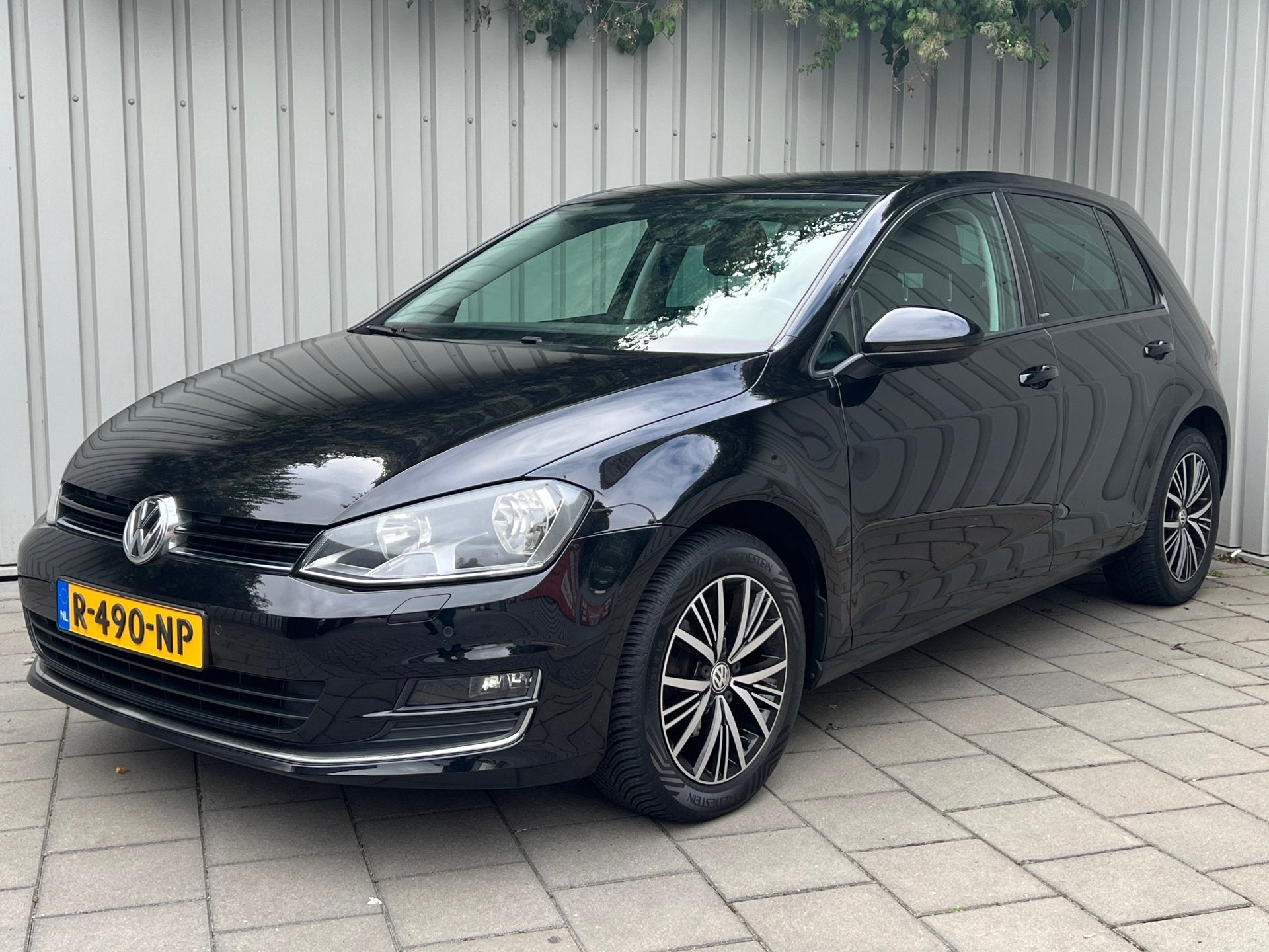 Volkswagen Golf 1.2 TSI Business Edition Connected|Navigatie, Voorwielaandrijving, Dealer onderhouden, Stof, Gebruikt
