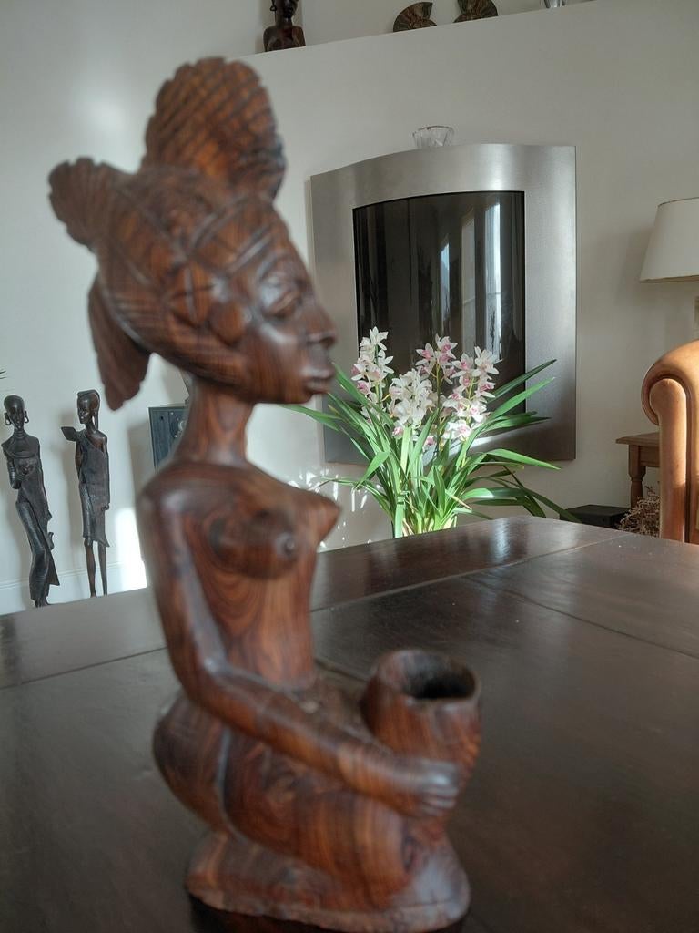 Uniek handgesneden houten beeldje - Afrikaanse kunst, Ophalen of Verzenden