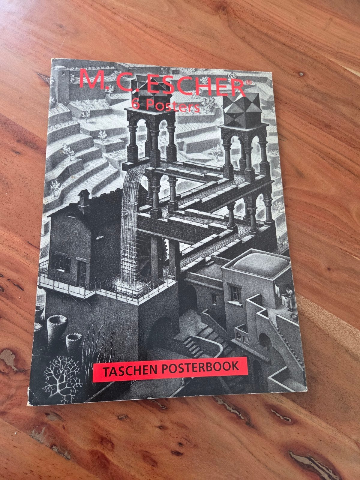 M.C. Escher - Taschen Posterbook, Ophalen, Zo goed als nieuw, Architecten