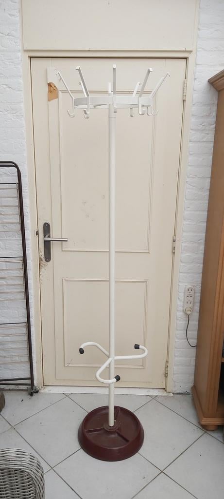 Nette staande kapstok., Ophalen, Gebruikt, Metaal, Staande kapstok
