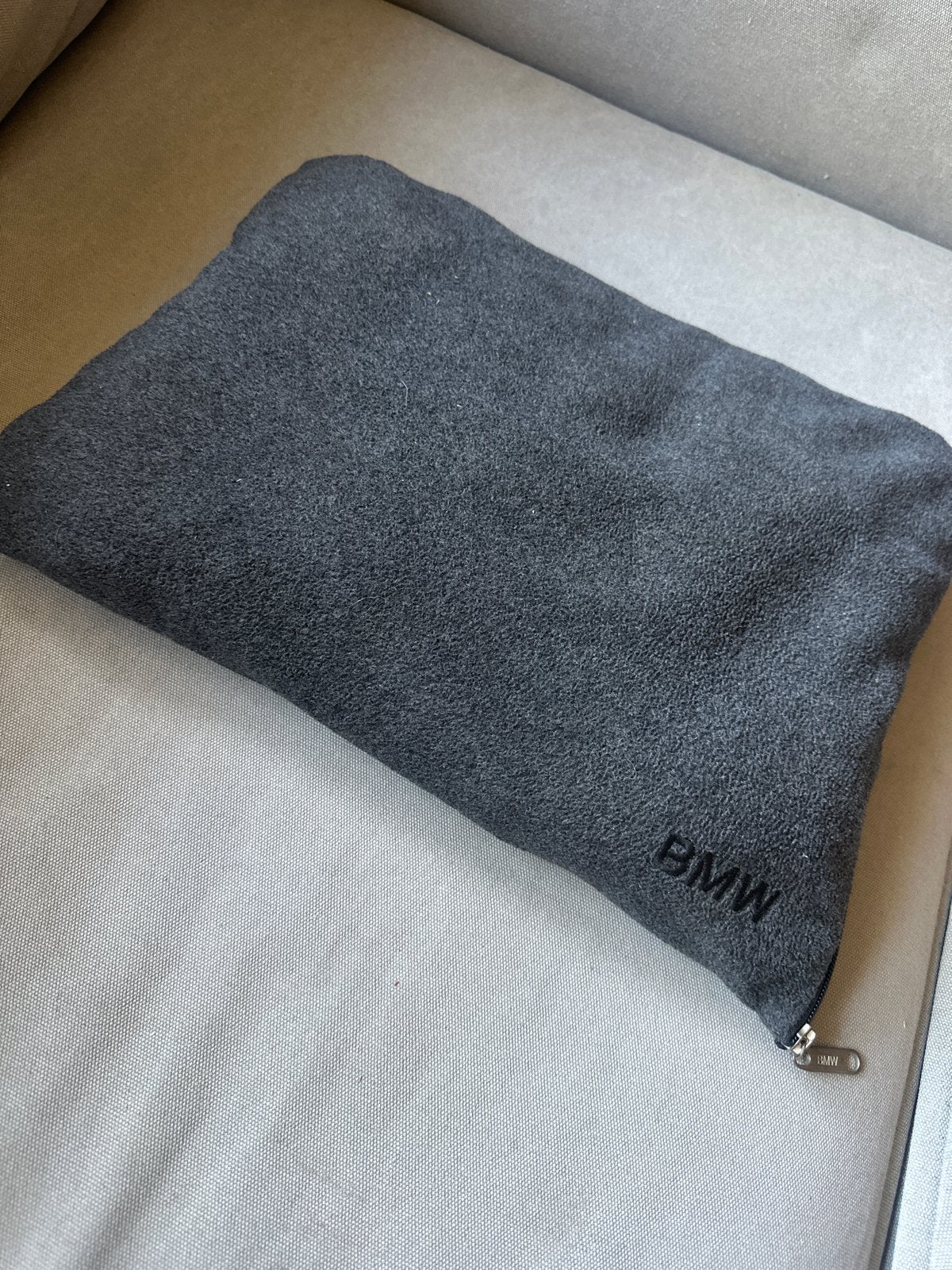 BMW auto kussen en dekentje - Collecteurs item, Ophalen of Verzenden, Zo goed als nieuw, Auto's