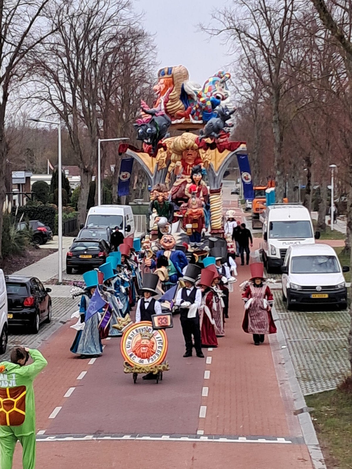 Feestelijke Loopgroep: Un Bal Royal de Papagaai, Ophalen, Gebruikt, Kostuum, Carnaval