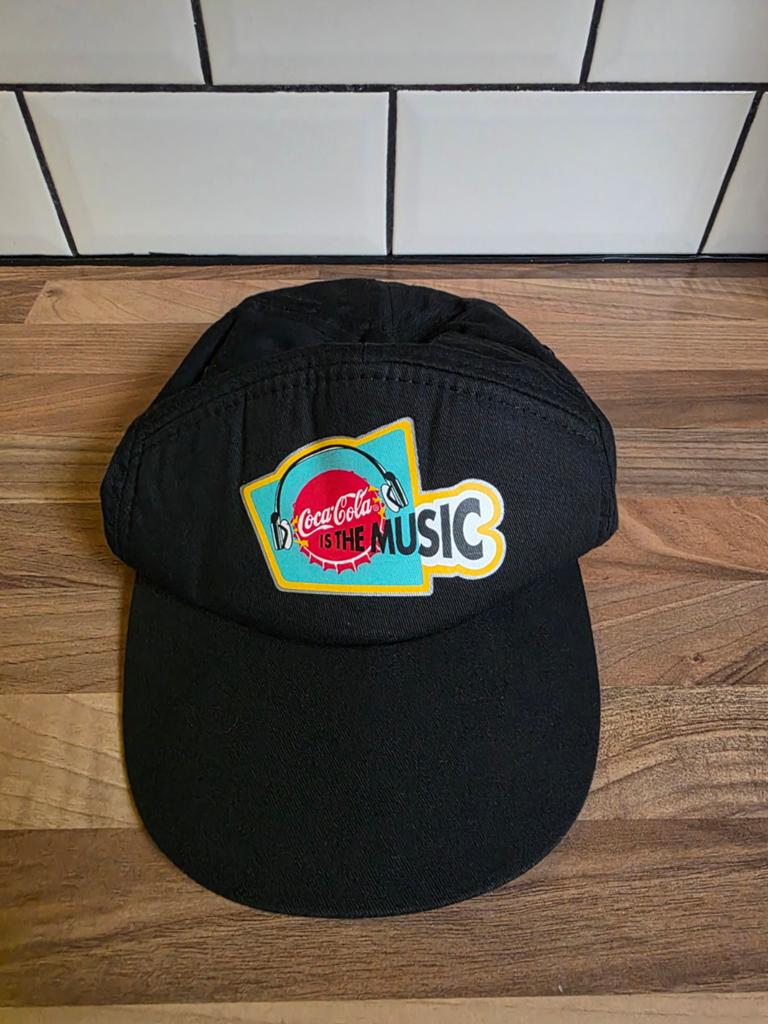 Coca-Cola Is The Music Pet - Zwart, Ophalen of Verzenden, Gebruikt, Overige typen