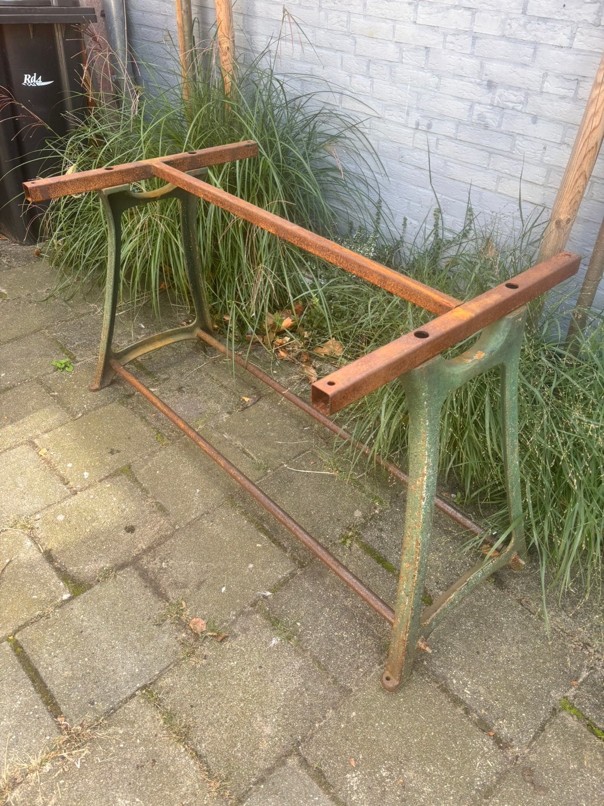 Ijzeren tafelonderstel, Ophalen, Gebruikt, 100 tot 150 cm, 50 tot 100 cm
