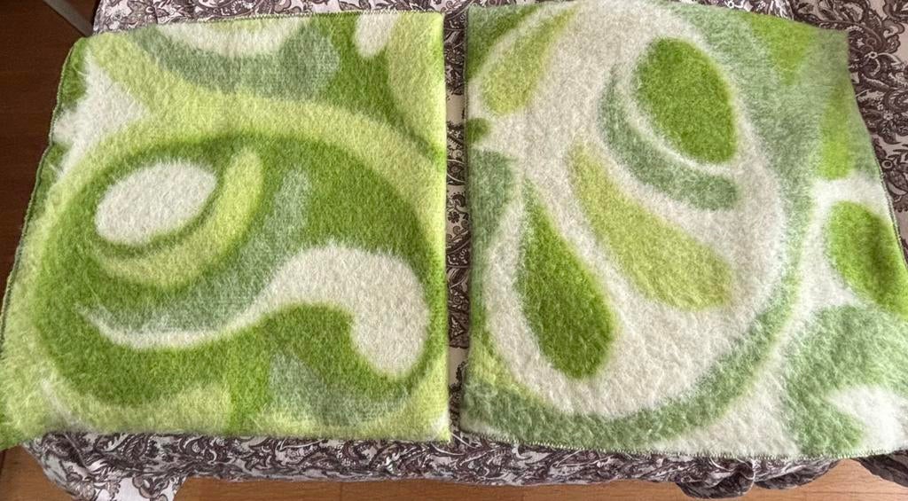 Leuke vintage wollen kussenhoezen, Huis en Inrichting, Woonaccessoires | Kussens, Ophalen of Verzenden, Nieuw, Vierkant