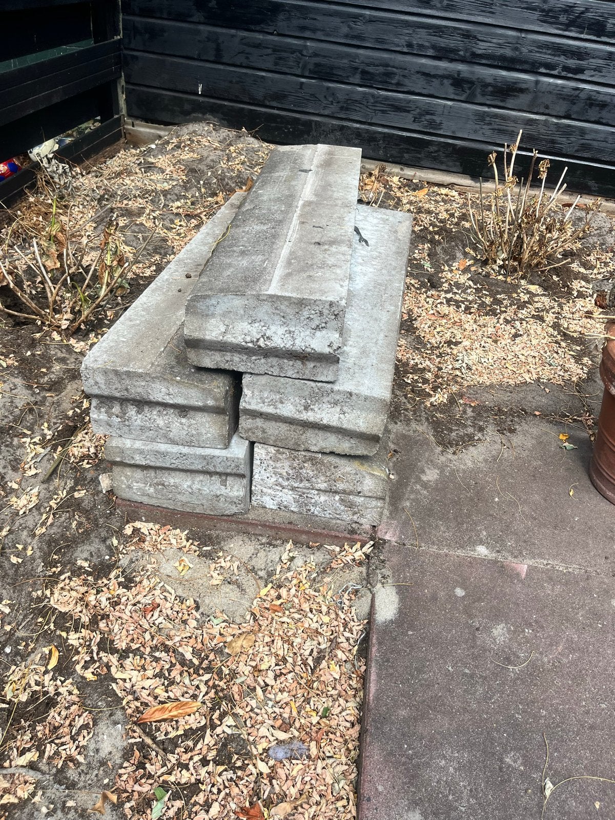 12 stoepranden van 1 meter lang, 15x25 cm, Tuin en Terras, Tegels en Klinkers, Ophalen, Gebruikt, Beton, Overige typen