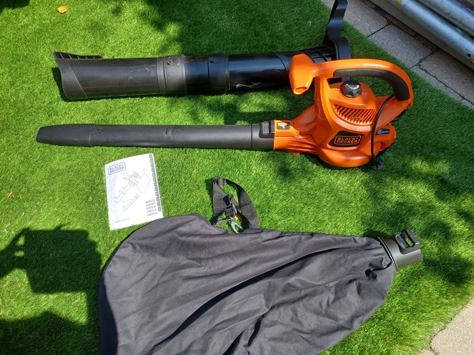 Black+Decker Bladblazer/zuiger GW3030 - Zo goed als nieuw, Tuin en Terras, BLACK+DECKER, Met opvangzak, Handgedragen, Nieuw