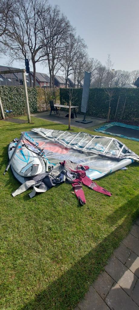 Windsurfset compleet incl kindertuigage, Watersport en Boten, Windsurfen, Complete set, Ophalen
