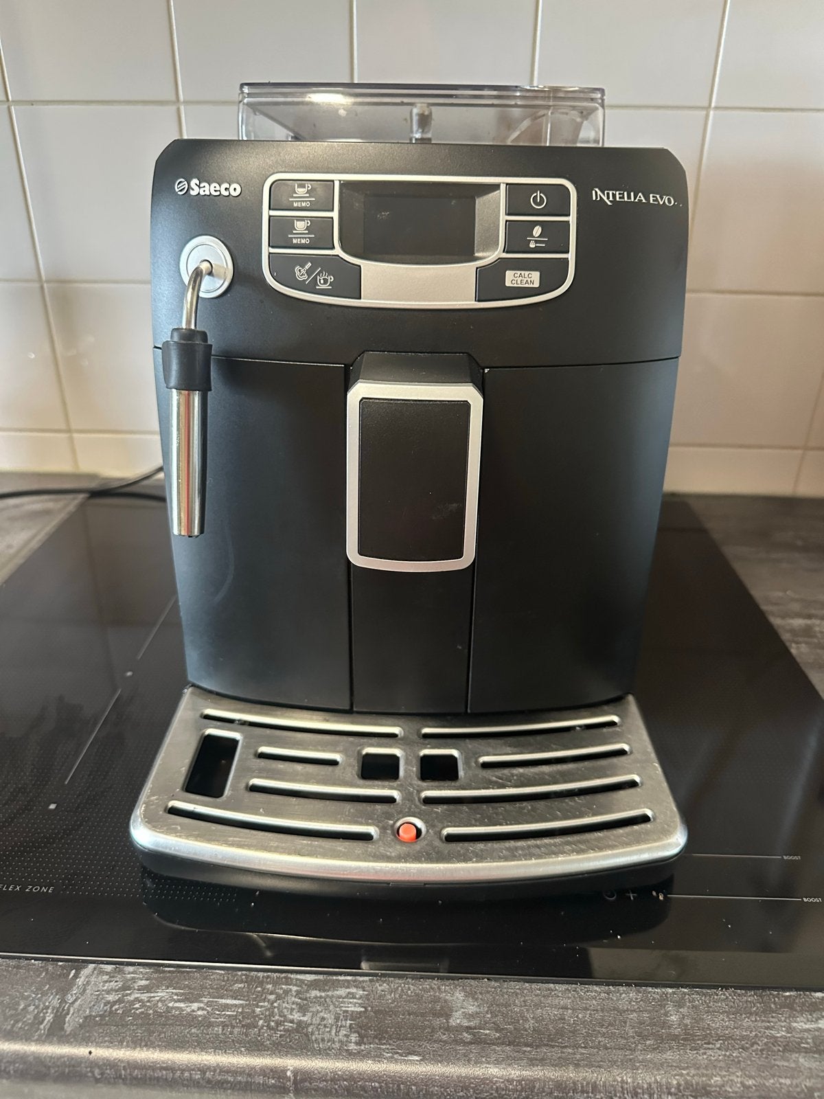 Saeco Intelia Evo HD8751/95 Koffiemachine - Gebruikt, Witgoed en Apparatuur, Koffiezetapparaten, Afneembaar waterreservoir, Gebruikt