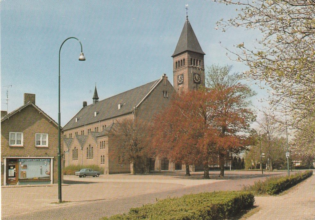 SOMEREN Lambertus Kerk, Verzamelen, Ansichtkaarten | Nederland, Verzenden, 1960 tot 1980, Ongelopen, Noord-Brabant