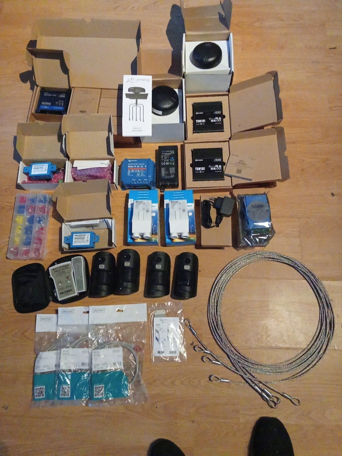 Nieuwe camera- en wifi-installatieapparatuur in doos, Ophalen, Nieuw