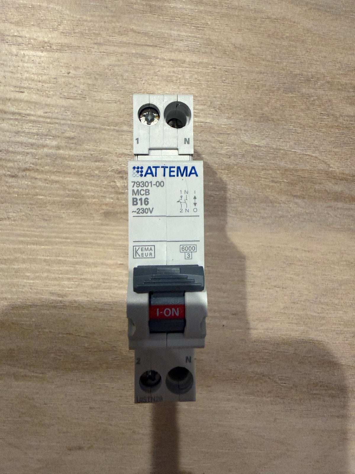 Attema AT90200 Installatieautomaat 1P+N B16 6kA, Ophalen of Verzenden, Nieuw, Attema, Installatieautomaat