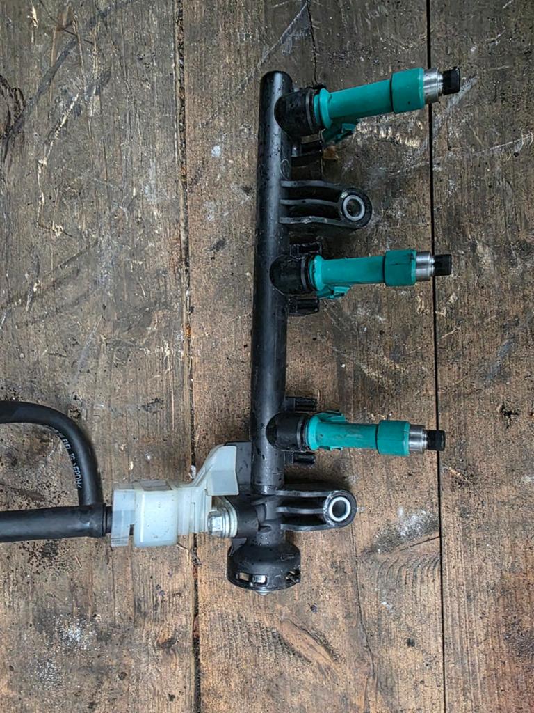 Injector. Toyota aygo, 107 , C1, Auto-onderdelen, Ophalen of Verzenden, Toyota