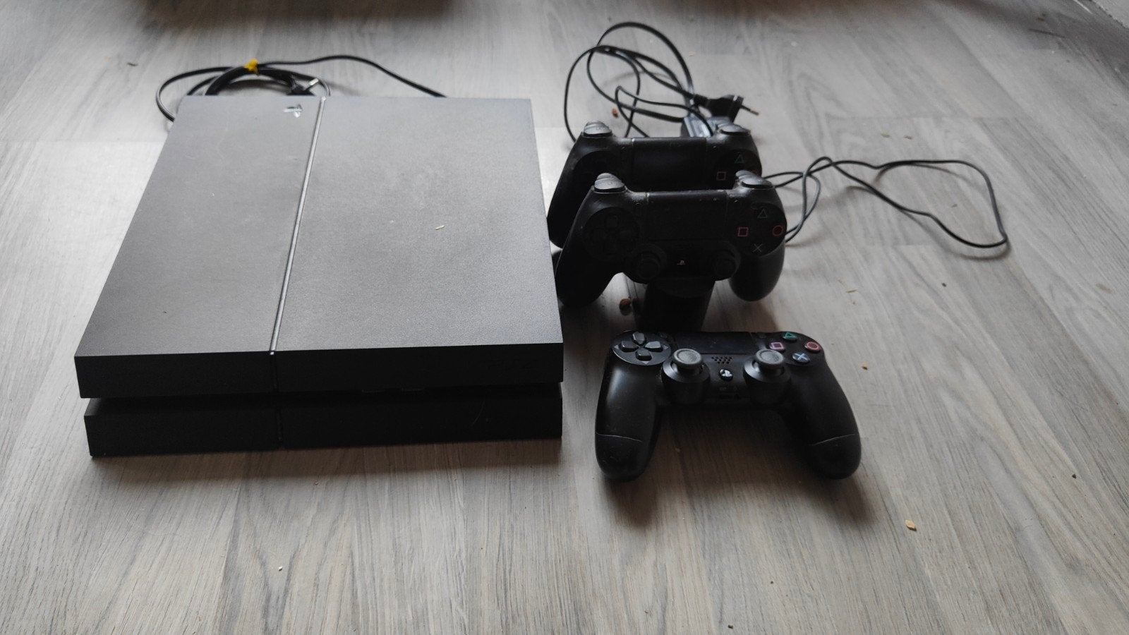 PlayStation 4  met 3 controllers en 2 games, Spelcomputers en Games, Ophalen of Verzenden, Original, Met 3 controllers of meer