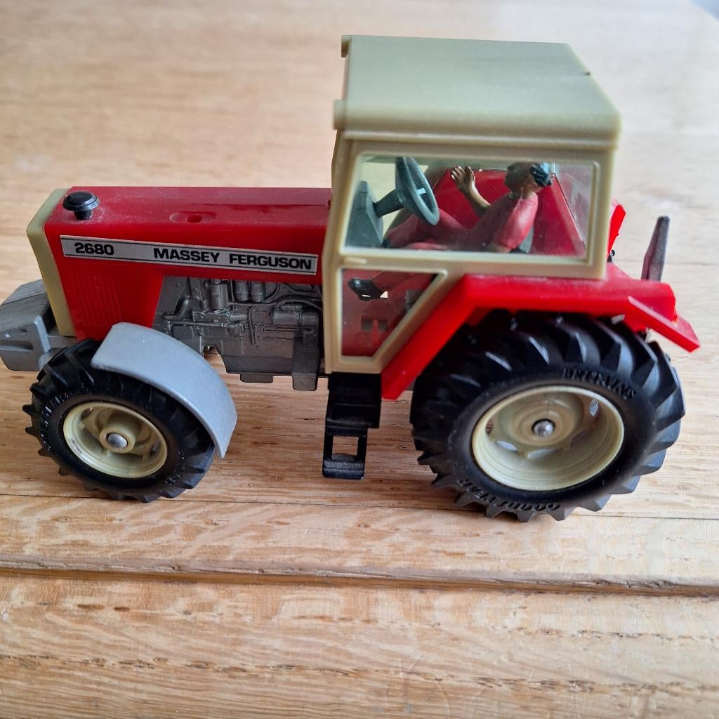 Massey Ferguson  2680 Tractor, Ophalen of Verzenden, Gebruikt, Tractor of Landbouw, Britains