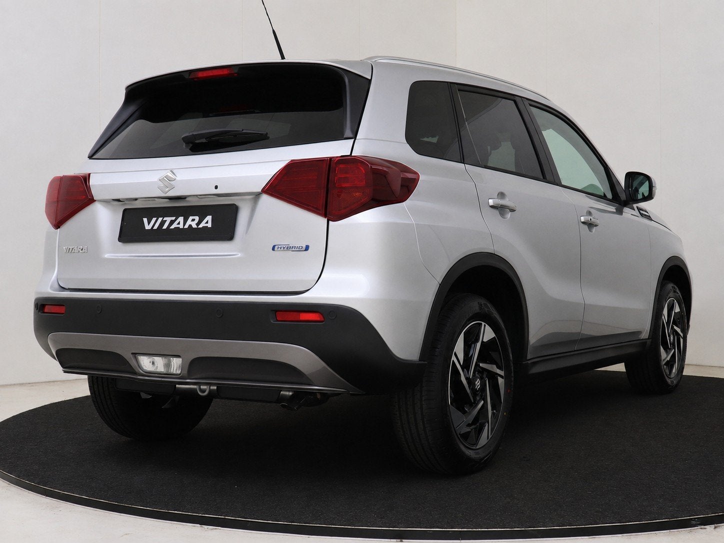 Suzuki Vitara 1.4 Boosterjet Smart Hybrid Style | Parkeersen, Auto's, Voorwielaandrijving, 12 maanden, Zwart, 4 cilinders