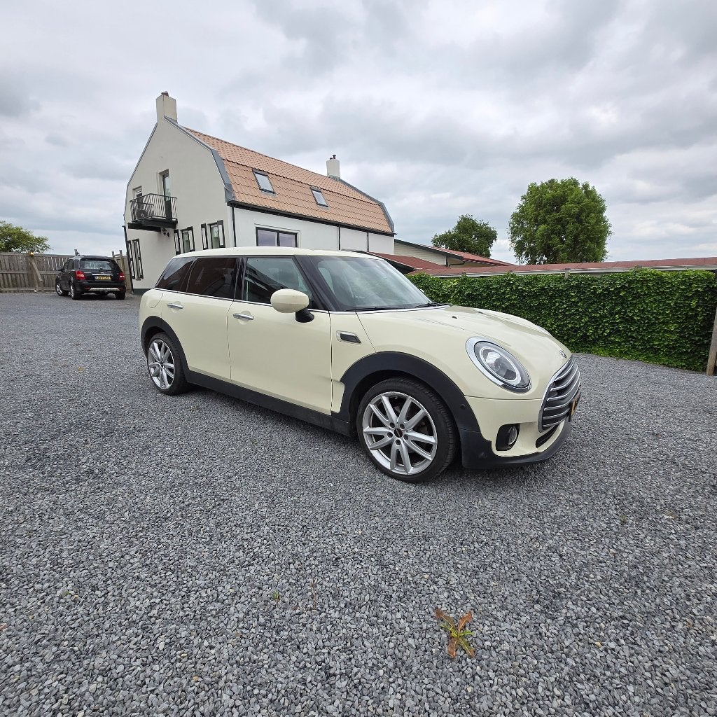 Mini Clubman 1.5 Chili Aut 2019 Wit Sportp Cruise JCW velgen, Auto's, Dealer onderhouden, Wit, Stationwagon, Particulier