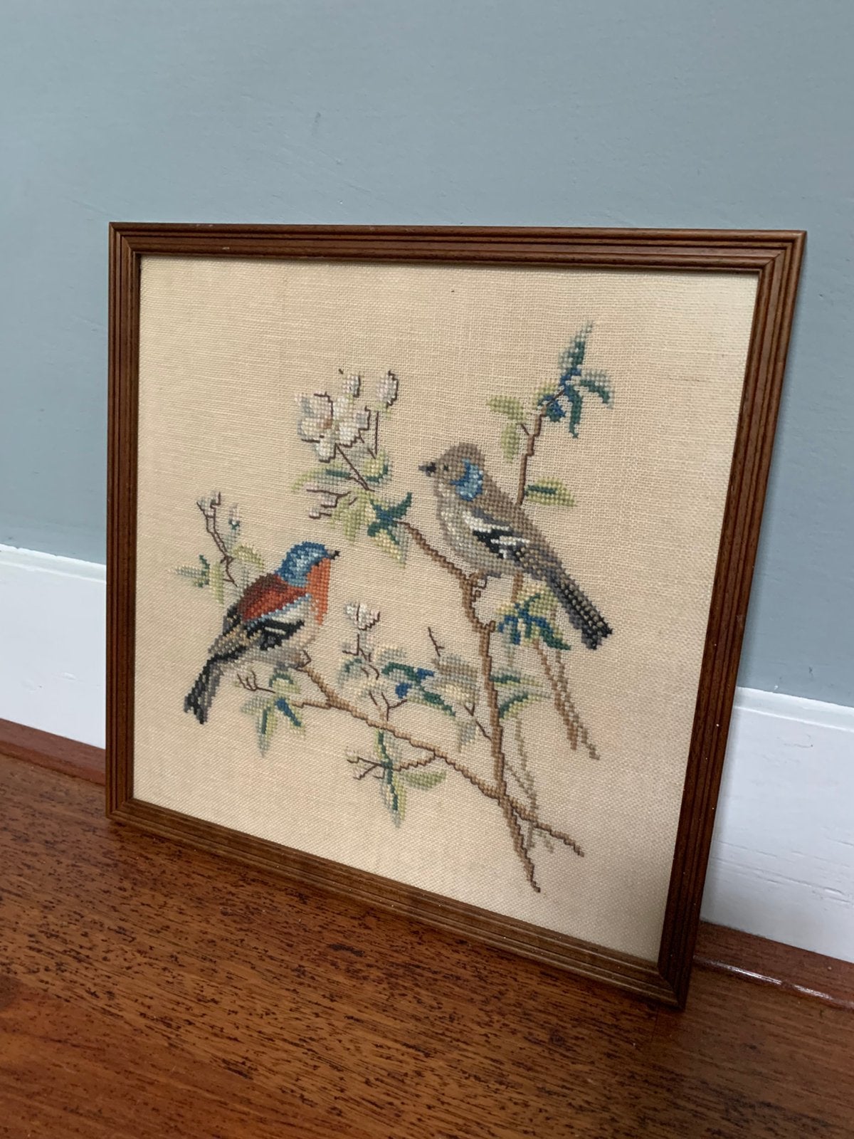 Vintage borduurwerk vogels bloemen  jaren 60 70 Midcentury, 30 cm, 30 cm, Textiel, Decoratieobject