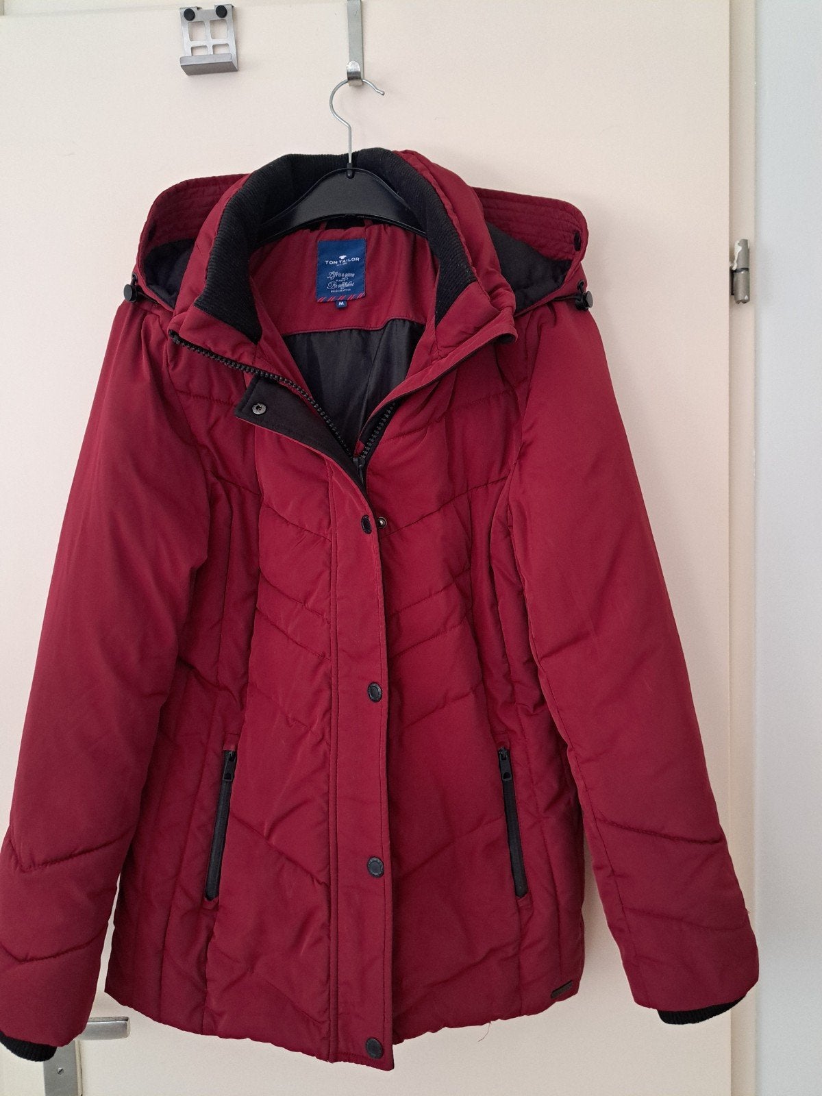 Mooie Tom Tailor damesjas met capuchon - donkerrood, maat M, Maat 38/40 (M), Gedragen, Rood, Tom Tailor