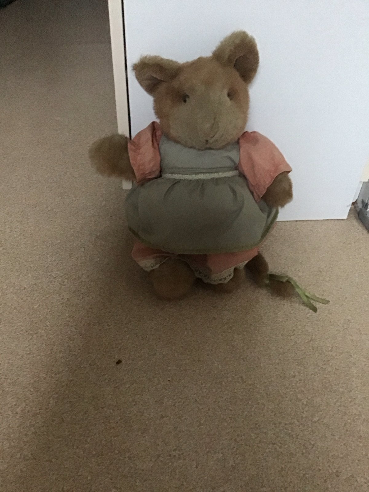 Vera de muis knuffel met jurkje, Muis, Gebruikt, Ophalen of Verzenden, Met kleding of accessoire
