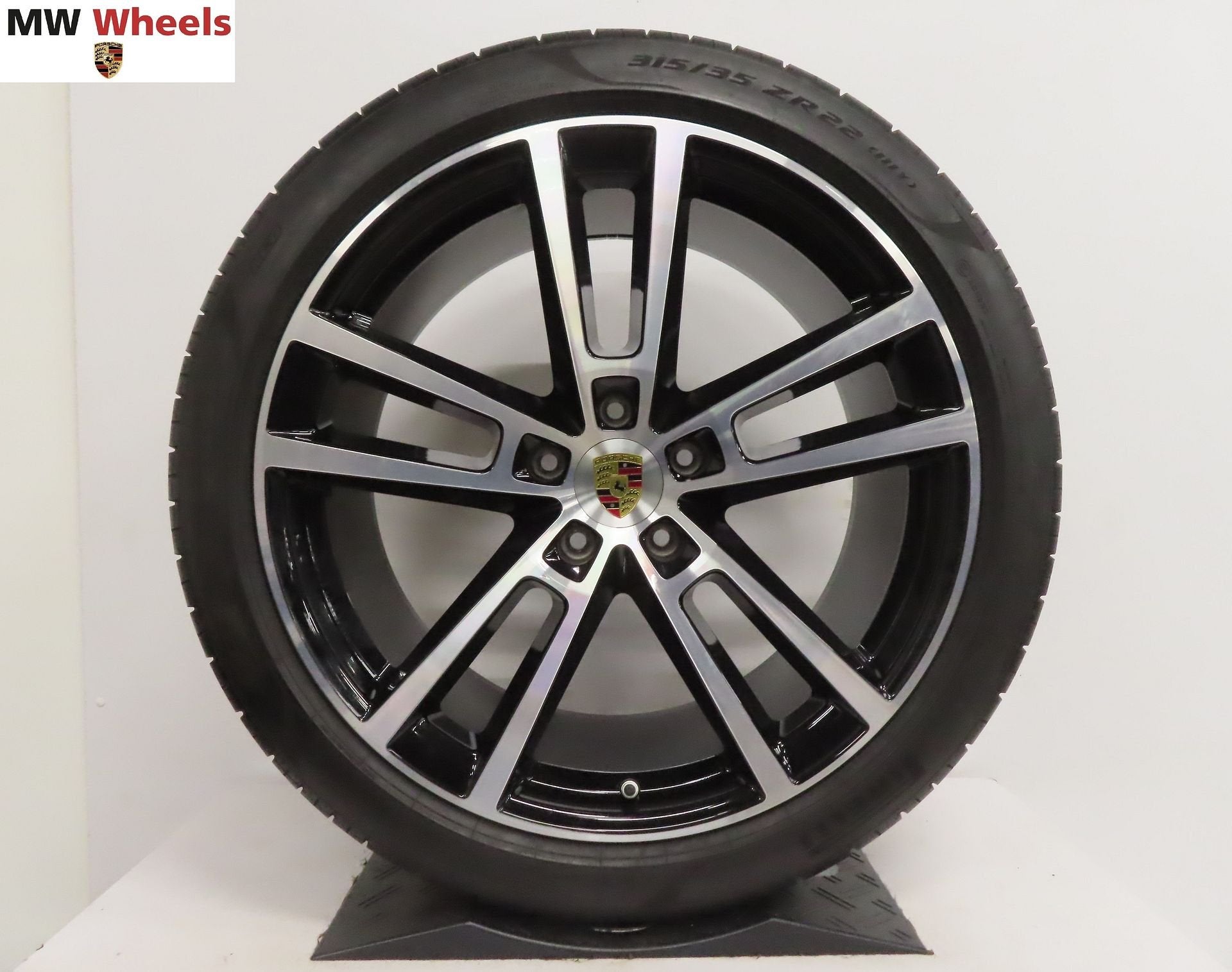 Porsche Cayenne 2025 coupe 22 inch velgen met zomerbanden, Gebruikt, -, 285 mm, -