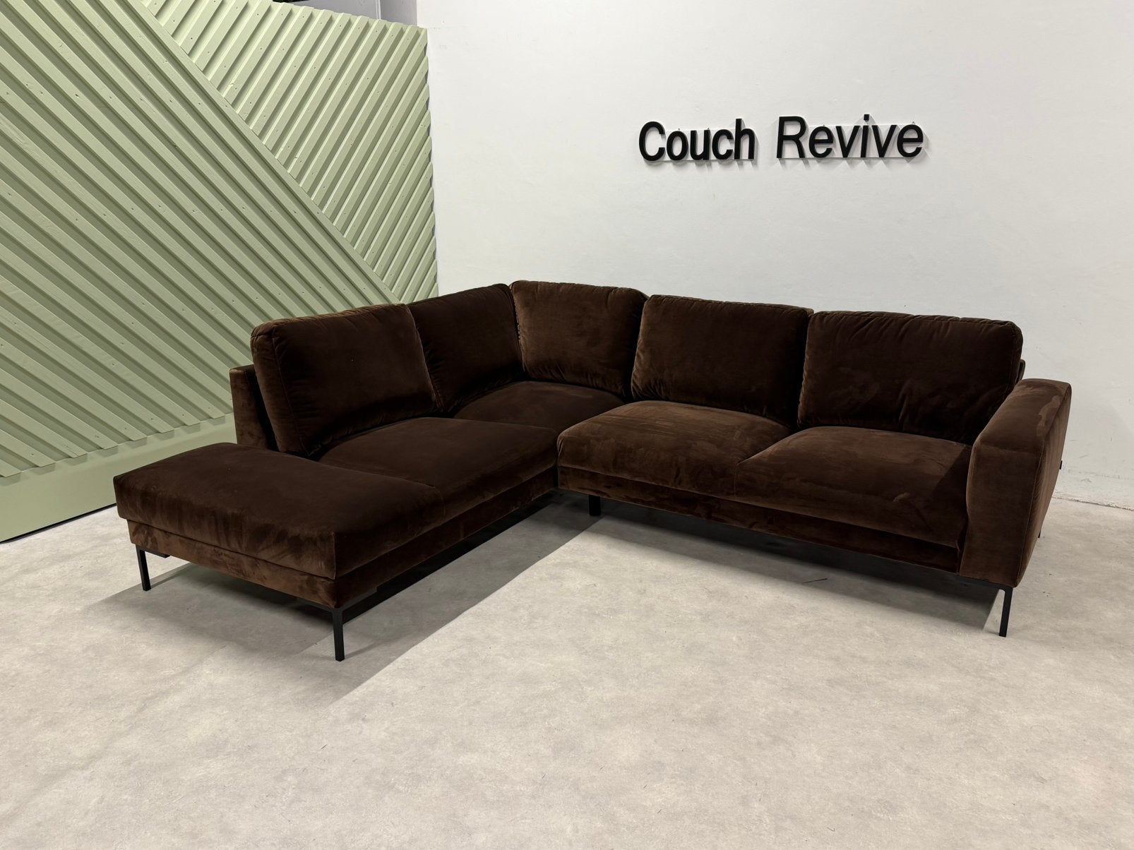 Loods5 Bruine Hoekbank 265-220 | Gereinigd Gratis levering, Huis en Inrichting, Info@couchrevive.nl, -, Couch Revive, Ophalen of Verzenden