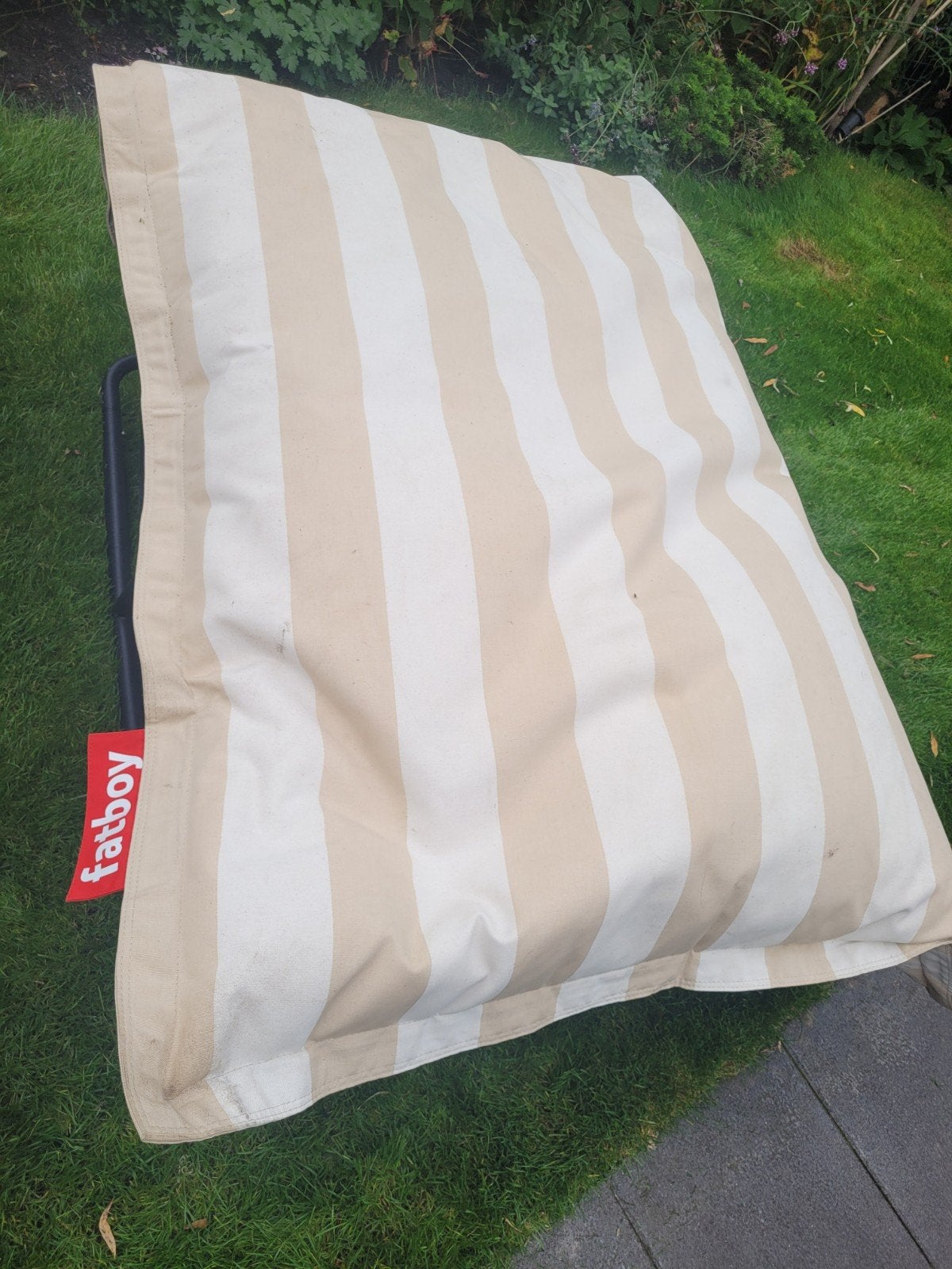 twee Fatboy Rock 'n Roll schommelstoelen met kussens, Ophalen, Gebruikt, Metaal