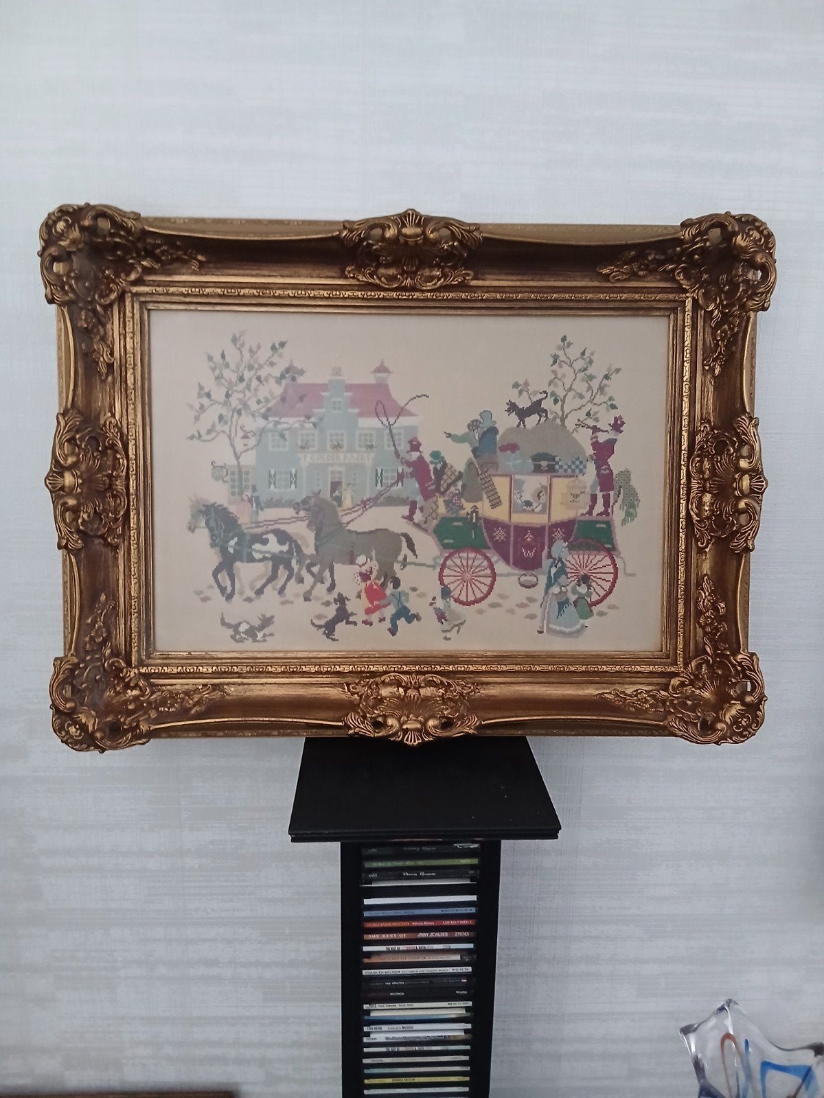 RAntiek ingelijst borduurwerk:77 x57cm  Koets met paarden, Antiek en Kunst, Kunst | Schilderijen | Klassiek, Ophalen of Verzenden