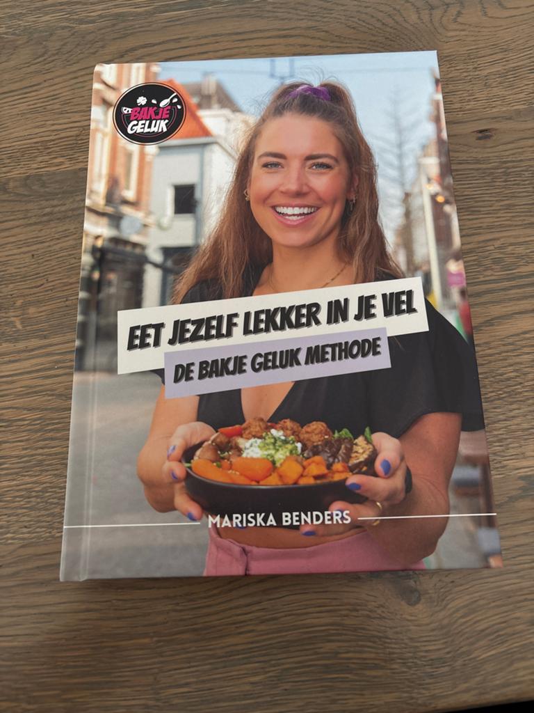 Eet Jezelf Lekker in Je Vel - De Bakje Geluk Methode, Boeken, Gezondheid, Dieet en Voeding, Ophalen of Verzenden, Nieuw