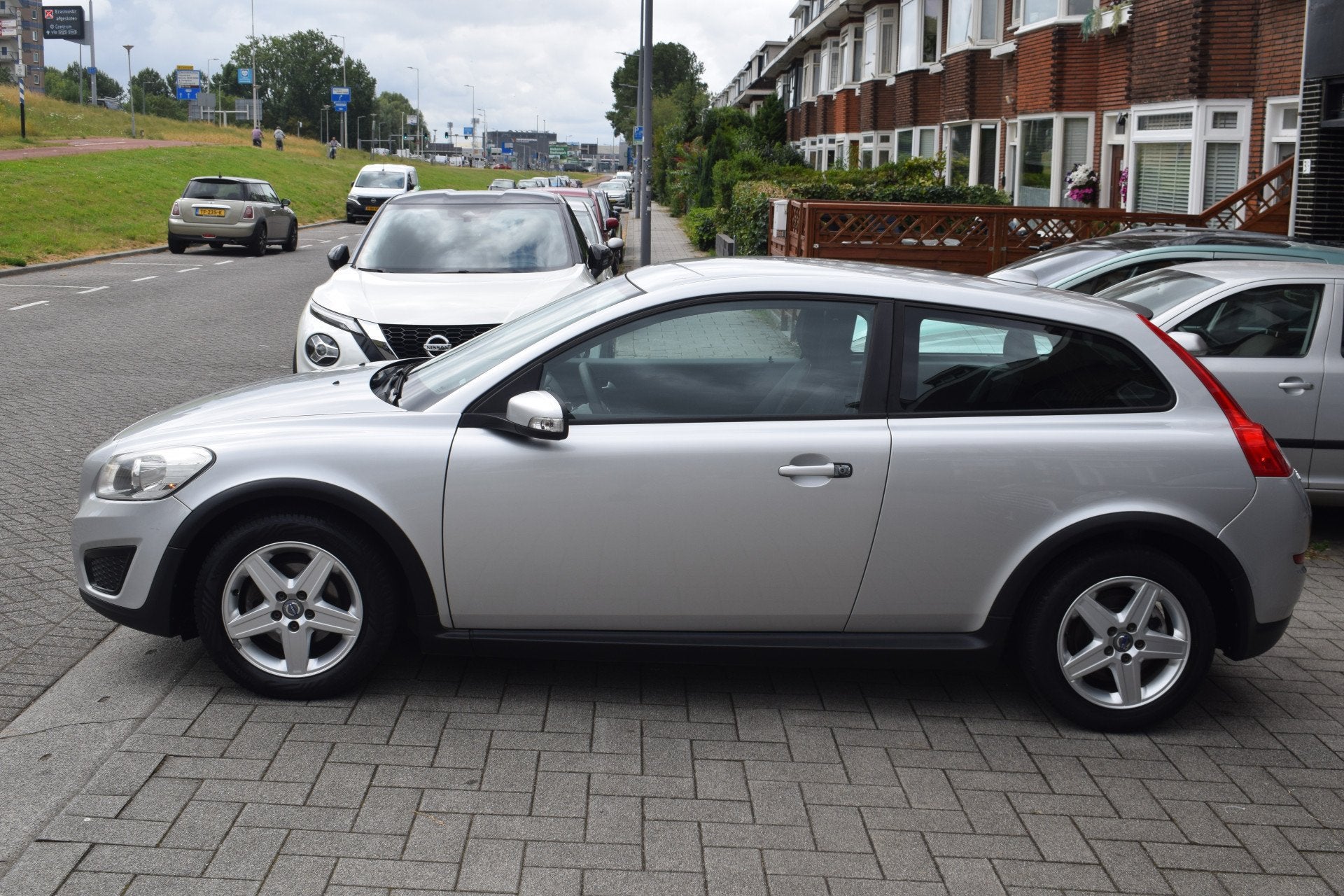 Volvo C30 1.6 Kinetic zeer mooie nederlandse c30 (bj 2010), Auto's, Volvo, Voorwielaandrijving, 1596 cc, 101 pk, Gebruikt