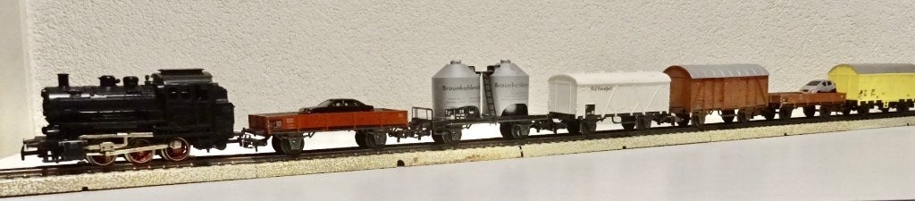Marklin treinbaan met 4 elektrische wissels + mooie treinset, Hobby en Vrije tijd, Wisselstroom, Ophalen of Verzenden, Analoog