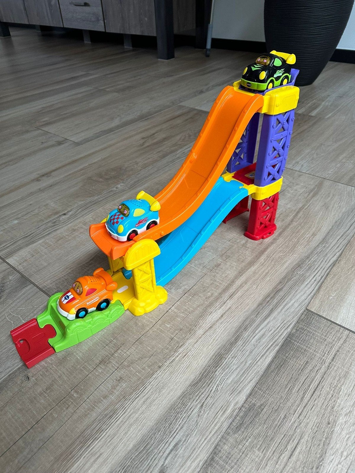 VTech Toet Toet Auto's en Mickey Mouse Treinbaan, Ophalen, Zo goed als nieuw