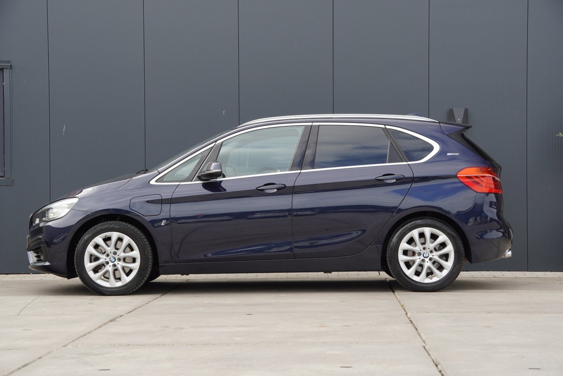 BMW 2-serie Active Tourer 225xe iPerformance Executive 2016|, Auto's, BMW, Automaat, Gebruikt, Blauw, Bedrijf