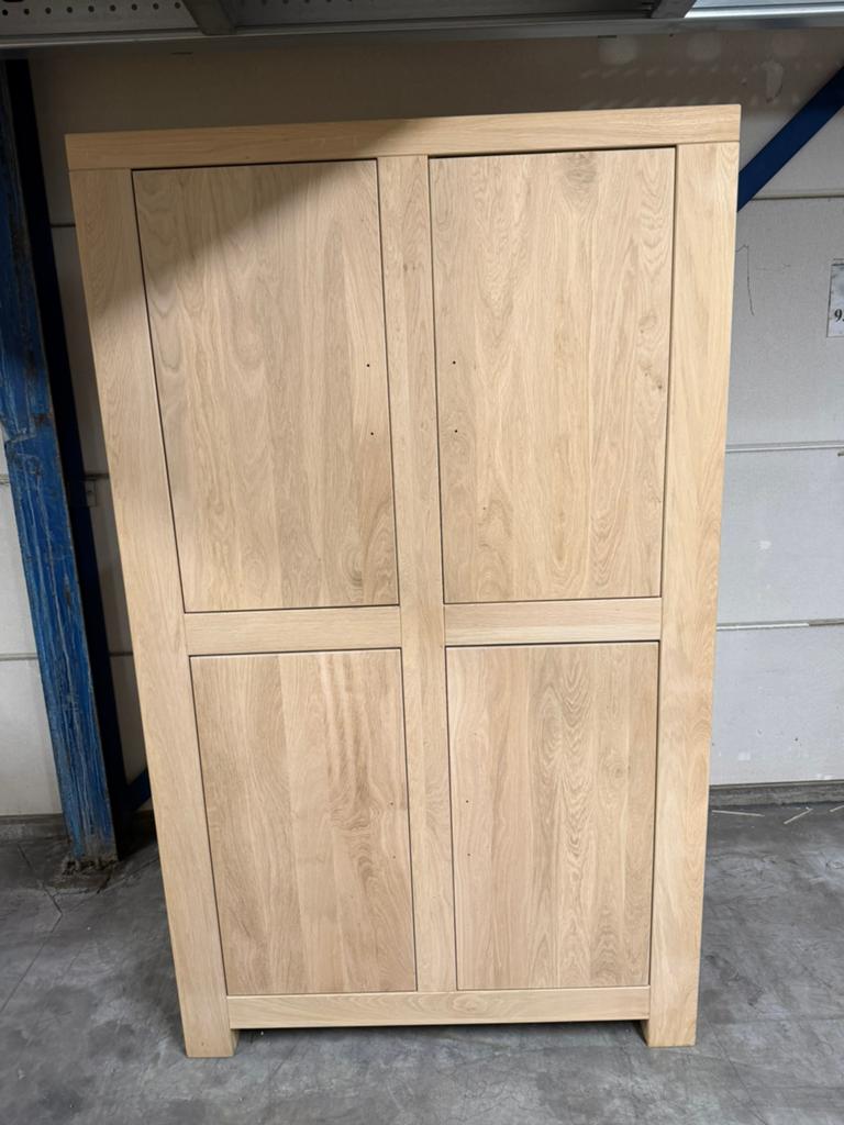 Prachtige nieuwe eik houten kast – stevig & tijdloos – €475, Ophalen, Met deur(en), 100 tot 150 cm, 200 cm of meer
