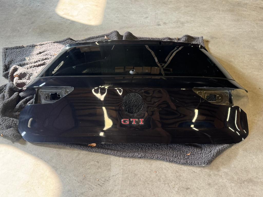 Originele VW Golf 8 GTI achterklep LC9X zwart met ruit, Ophalen, Voor, Volkswagen, Achterklep