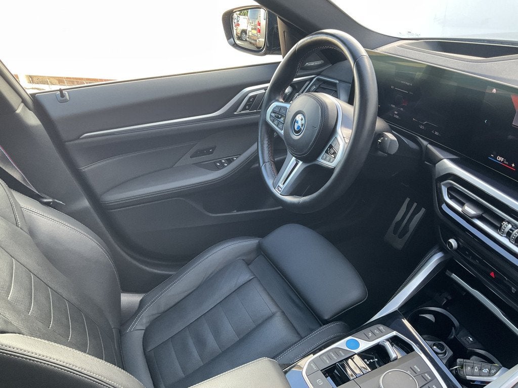 BMW i4 M50 M-Sport 84kWh 544PK Pano Laser HUD Harman/Kardon, Gebruikt, 110 €/maand, Zwart, 2190 kg